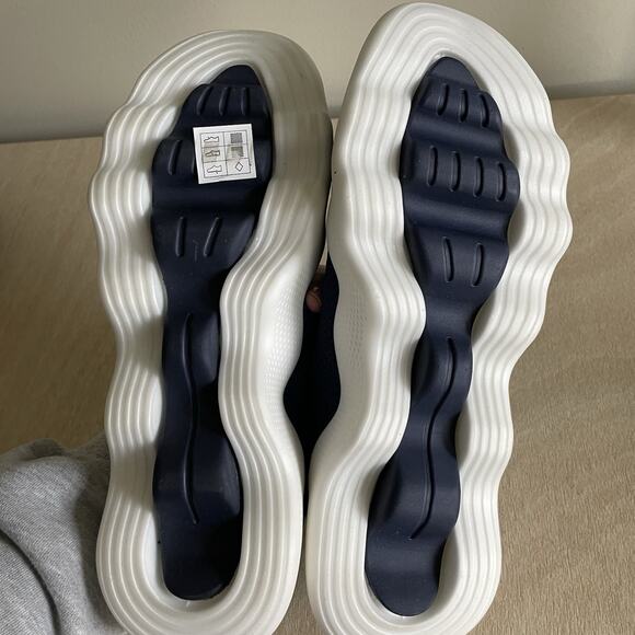 Skechers Massage Fit Sneakers - Picture 7 of 10